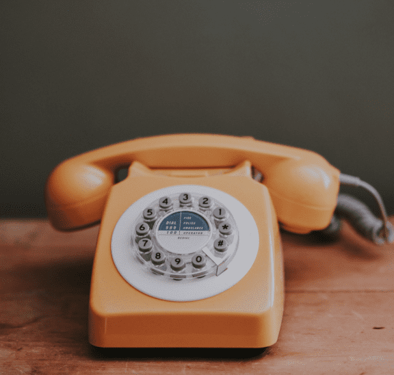 Old telephone allowing for honest communication. Credit Annie Spratt